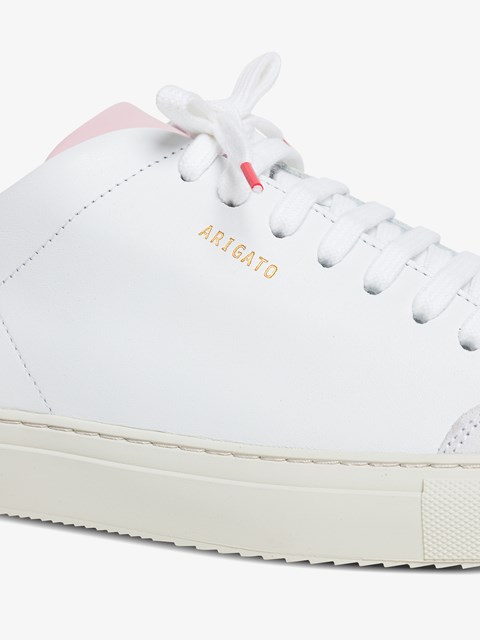 axel arigato white sneaker