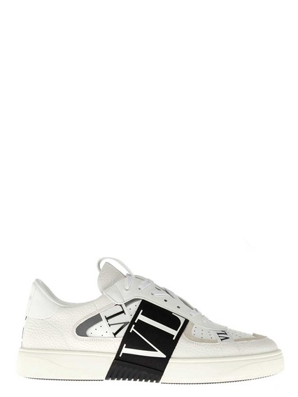 valentino garavani black and white